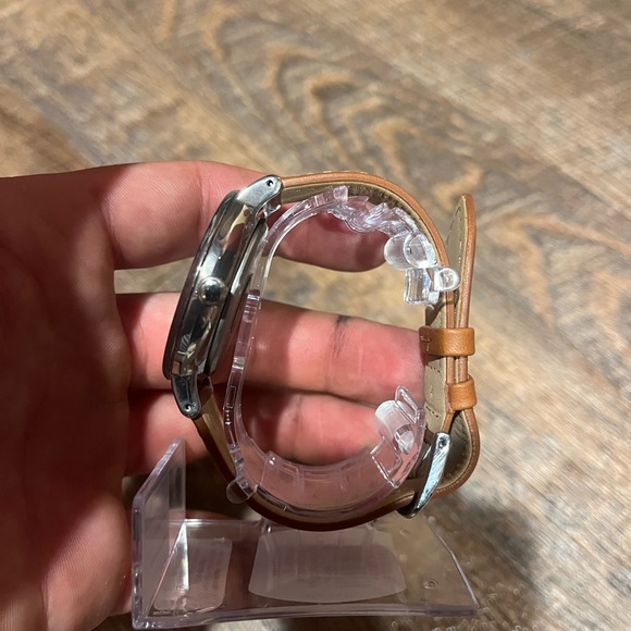 Brand new timex tan-silver tone watch - Picture 2 of 3